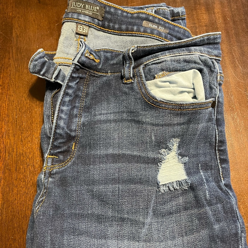 Judy Blue Slight Distressed Jeans